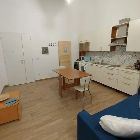 Coral Apartment *